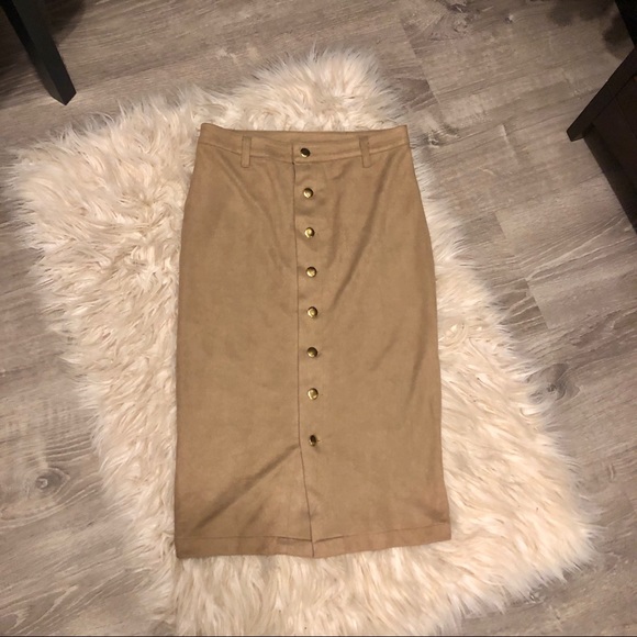 SOLD Tan / camel colored suede like midi skirt - Picture 4 of 4